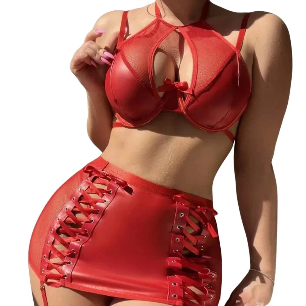 Les Secrets de Léa – Ensemble lingerie en similicuir rouge – Electra - LSDLBoutique