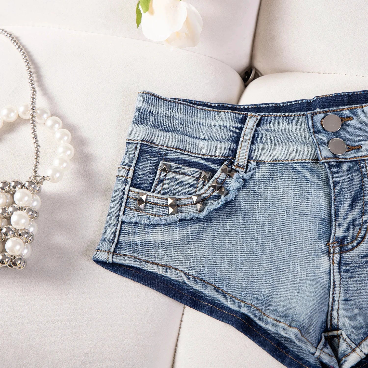 Short En Jean Femme Déchiré Taille Basse Rivets Y2K - LSDLBoutique