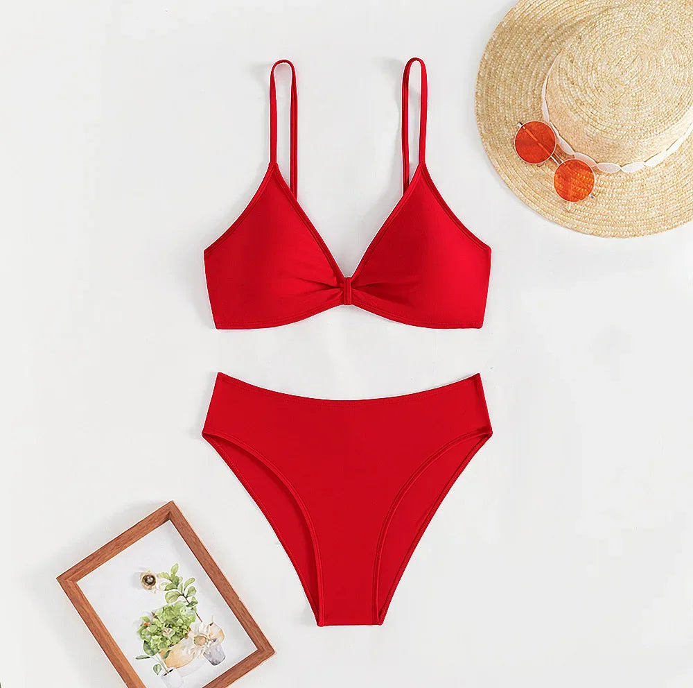 Sexy Ladies' Two-Piece Triangle Bikini Swimsuit Attractive Poolwear Comfortable Fabric Fashionable Design for Women – Rouge