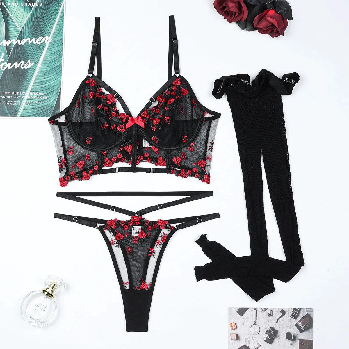Les Secrets de Léa – Ensemble lingerie corset dentelle noir & rouge – Minnie - LSDLBoutique