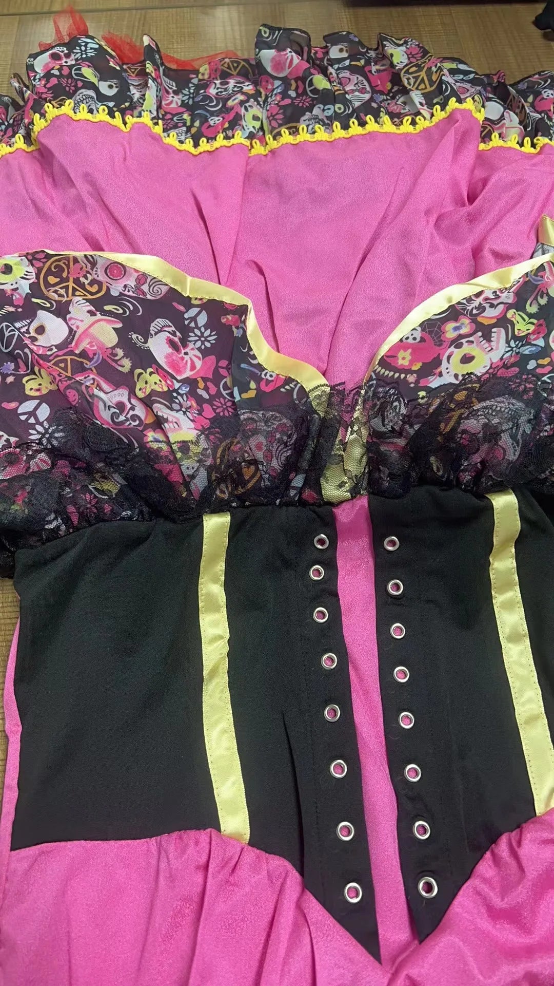 Costume mariée zombie horrifique – Robe Halloween femme – vue 5 | Les Secrets de Léa