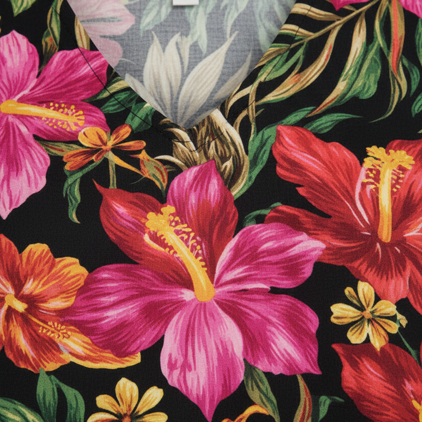 Robe longue florale – Col en V, manches courtes, fente latérale