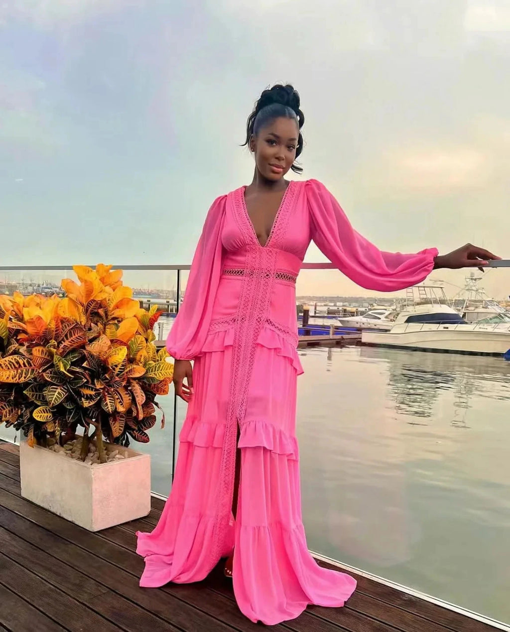 Robe longue ajourée col V taille empire manches lanternes - LSDLBoutique