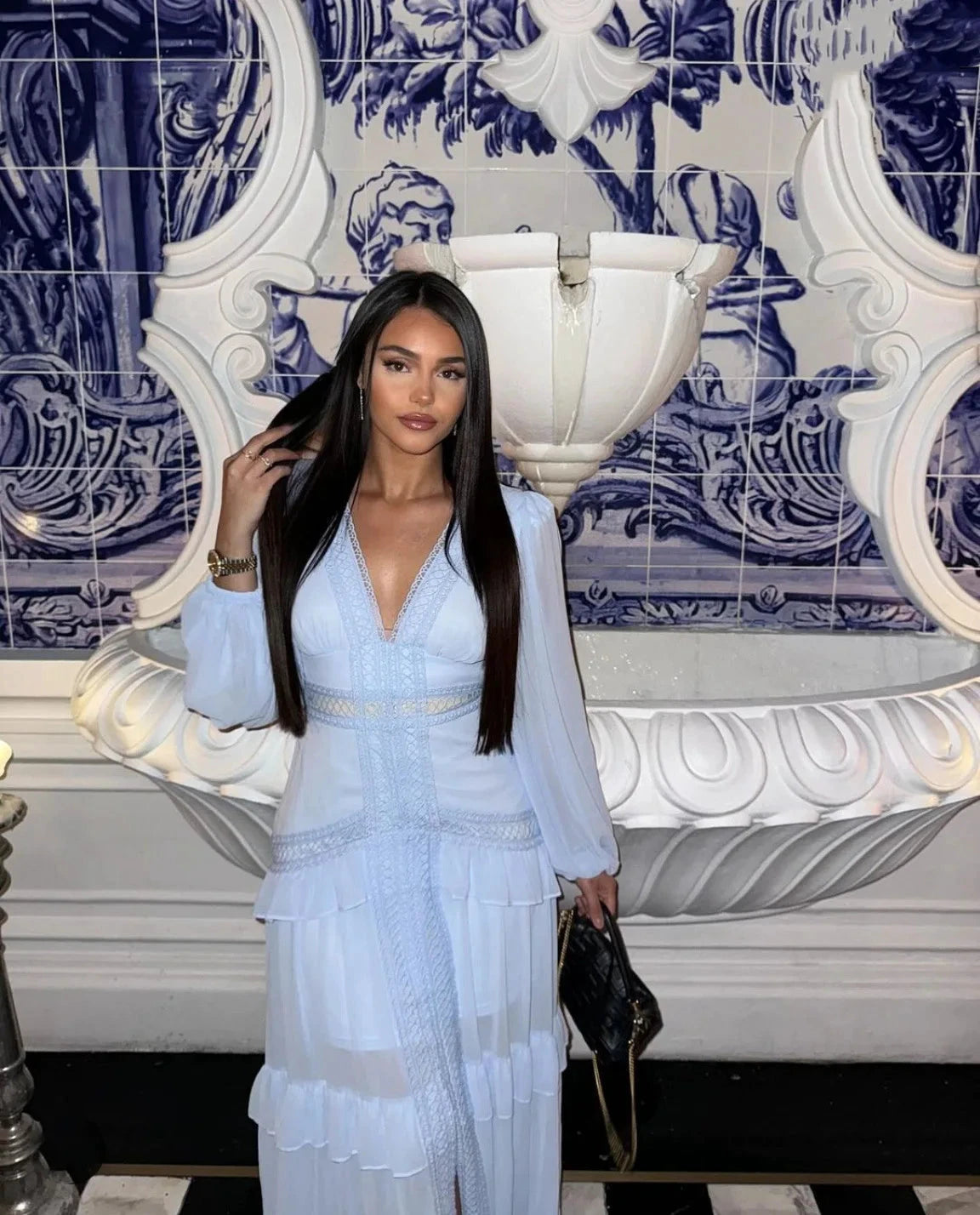 Robe longue ajourée col V taille empire manches lanternes - LSDLBoutique