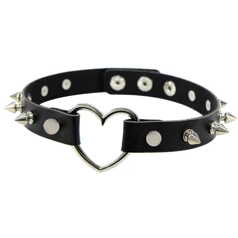 Collier ras du cou noir en PU avec cœur métallique et pointes, style gothique punk