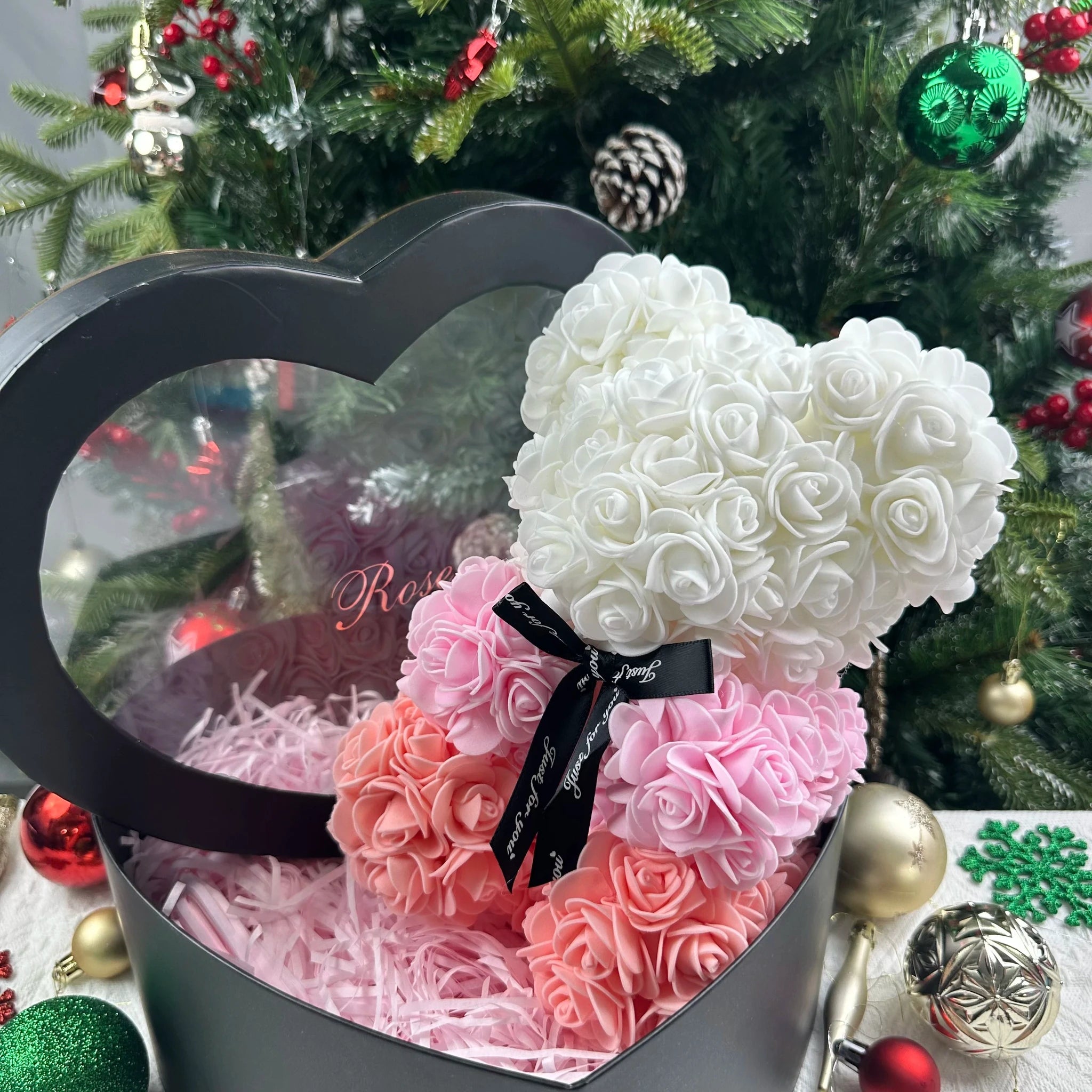 Les Secrets de Léa – Teddybär aus ewigen Rosen mit Schachtel – 25 cm