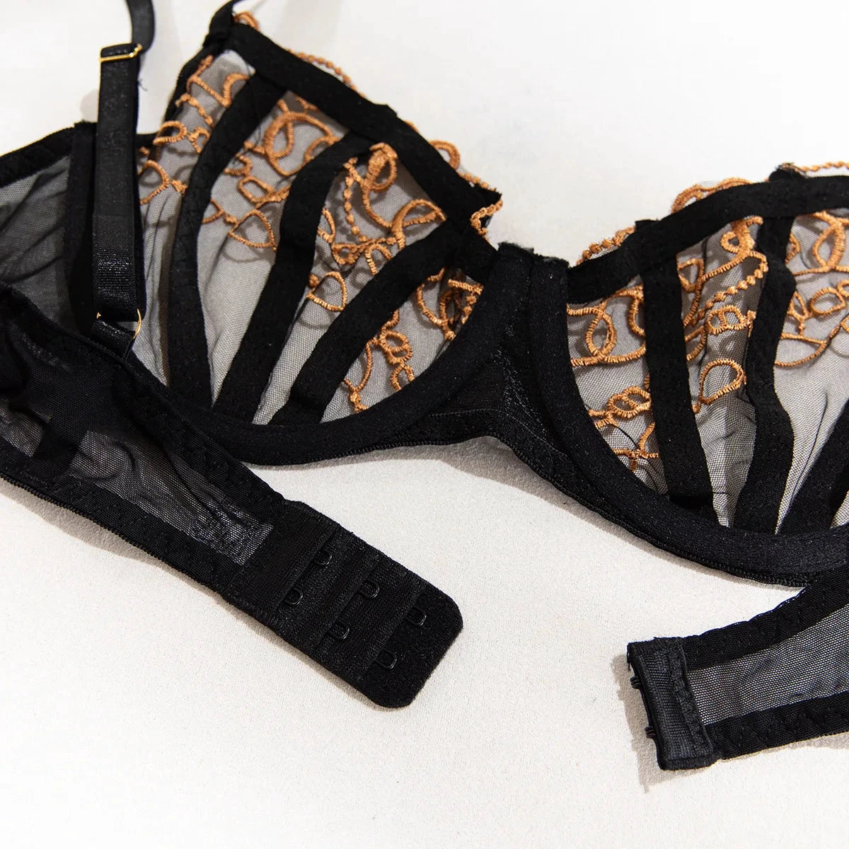 Les Secrets de Léa – Ensemble lingerie 4 pièces dentelle brodée – Katia - LSDLBoutique
