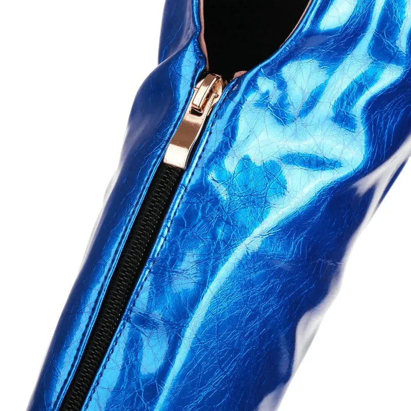 Damen-Overknees – Tigerhai-Zahnmuster – Lackleder