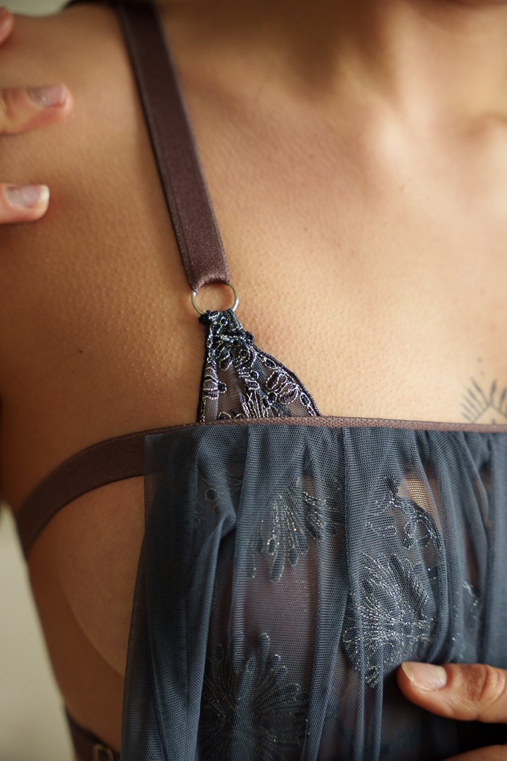 Détail de l'anneau de réglage du body Maëlya