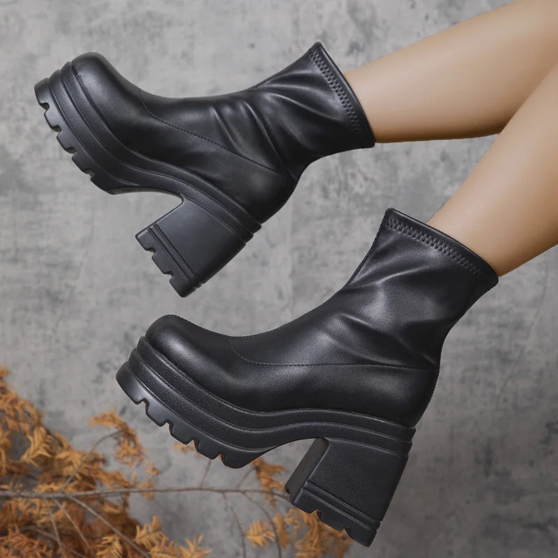 Women New Fashion Short Boots Women Sexy Leather Boot Square toe casual Zipper high heels… – vue 3 | Les Secrets de Léa