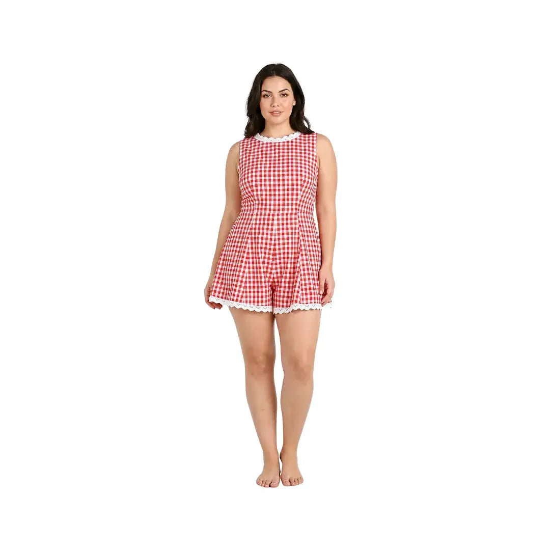 Combinaison courte à carreaux rouge et blanc avec bordure dentelle blanche