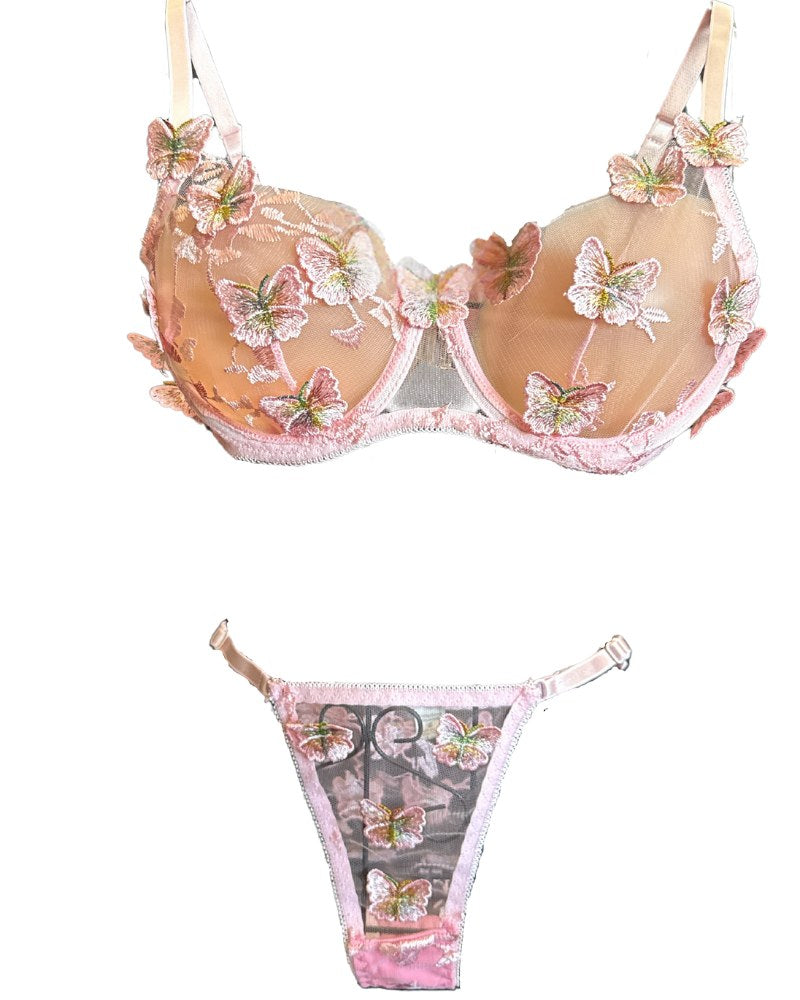 Soutien-gorge et tanga Louane à plat : tulle rose et papillons brodés
