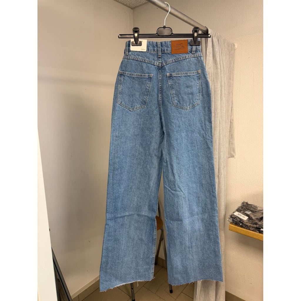 Jean large déchiré taille haute – Bleu délavé clair – vue 3