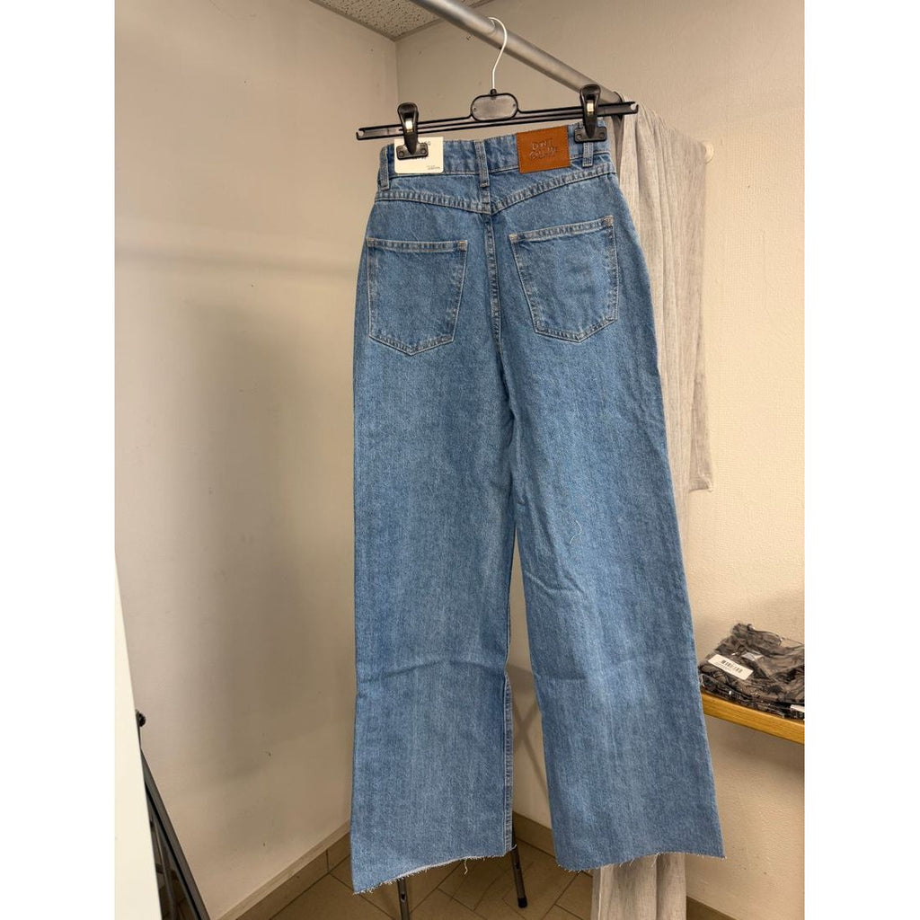 Jean large déchiré taille haute – Bleu délavé clair – vue 5