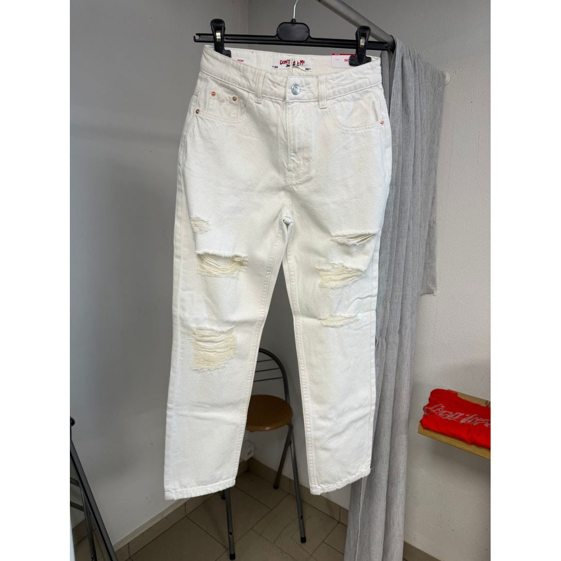 Jean mom taille haute déchiré – Blanc écru – vue 4