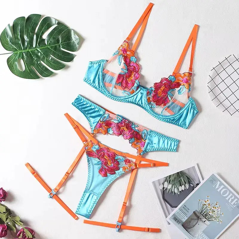 Ensemble lingerie 3 pièces Vahinée en satin turquoise avec broderie florale orange et sangles orange, LSDLBoutique