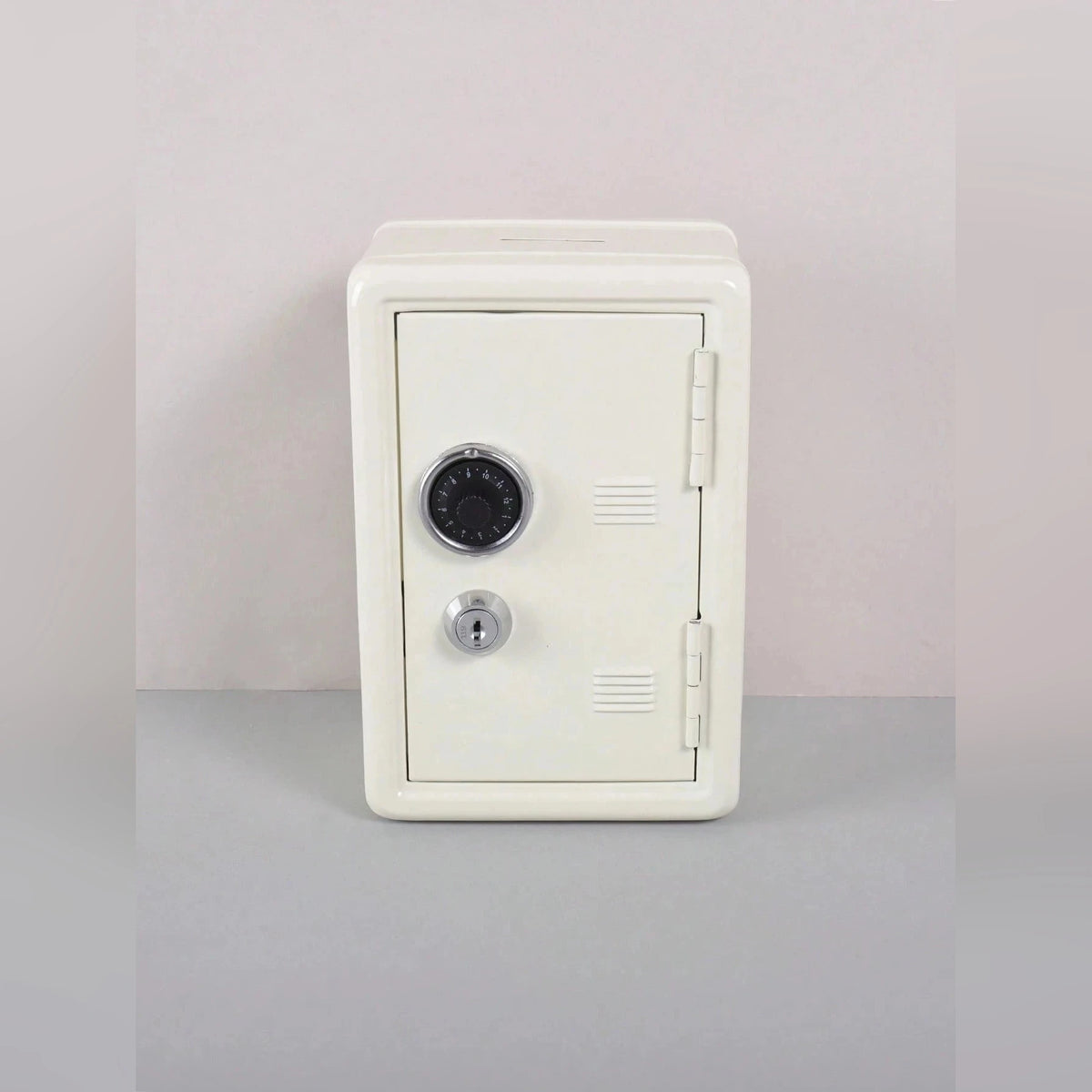 Mini coffre à code et clé en métal – 18 cm – vue 9 | Les Secrets de Léa