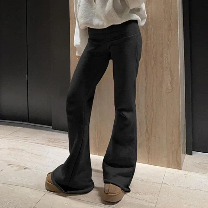 Pantalon évasé taille basse en maille – Gris ou noir – vue 8 | Les Secrets de Léa