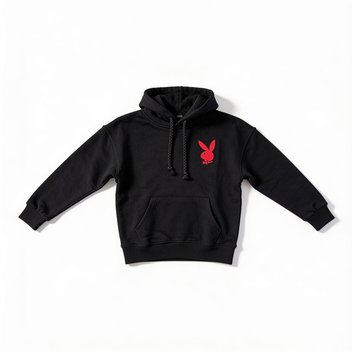 Sweat à capuche Playboy noir présenté à plat sur fond blanc