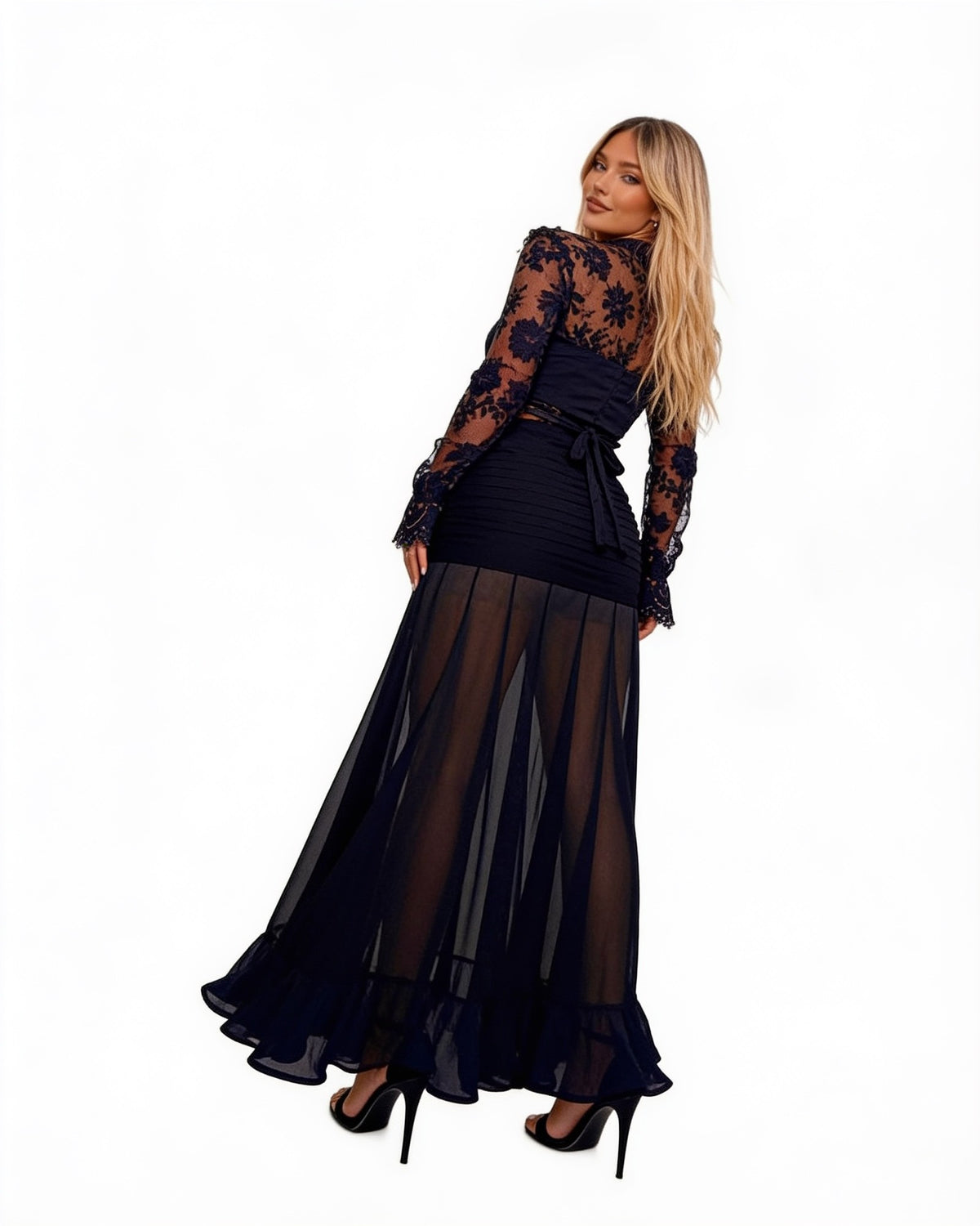 Robe longue noire en dentelle – vue de dos, fond blanc