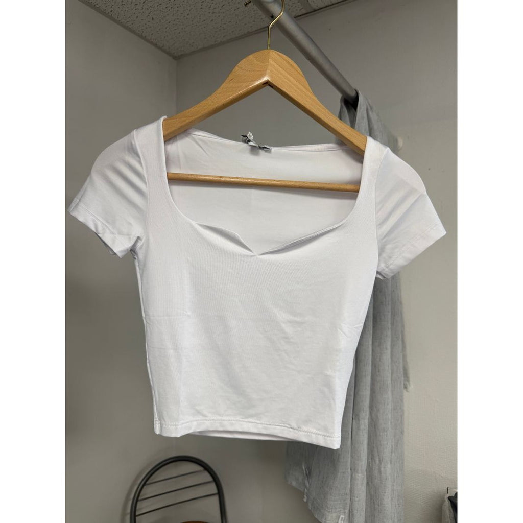 T-shirt crop blanc – Col cœur croisé, maille côtelée – vue 4