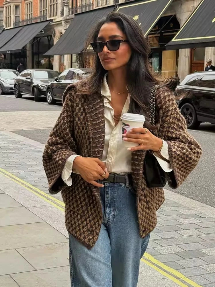Veste en maille à carreaux col tailleur – Marron, S à L – vue 3 | Les Secrets de Léa